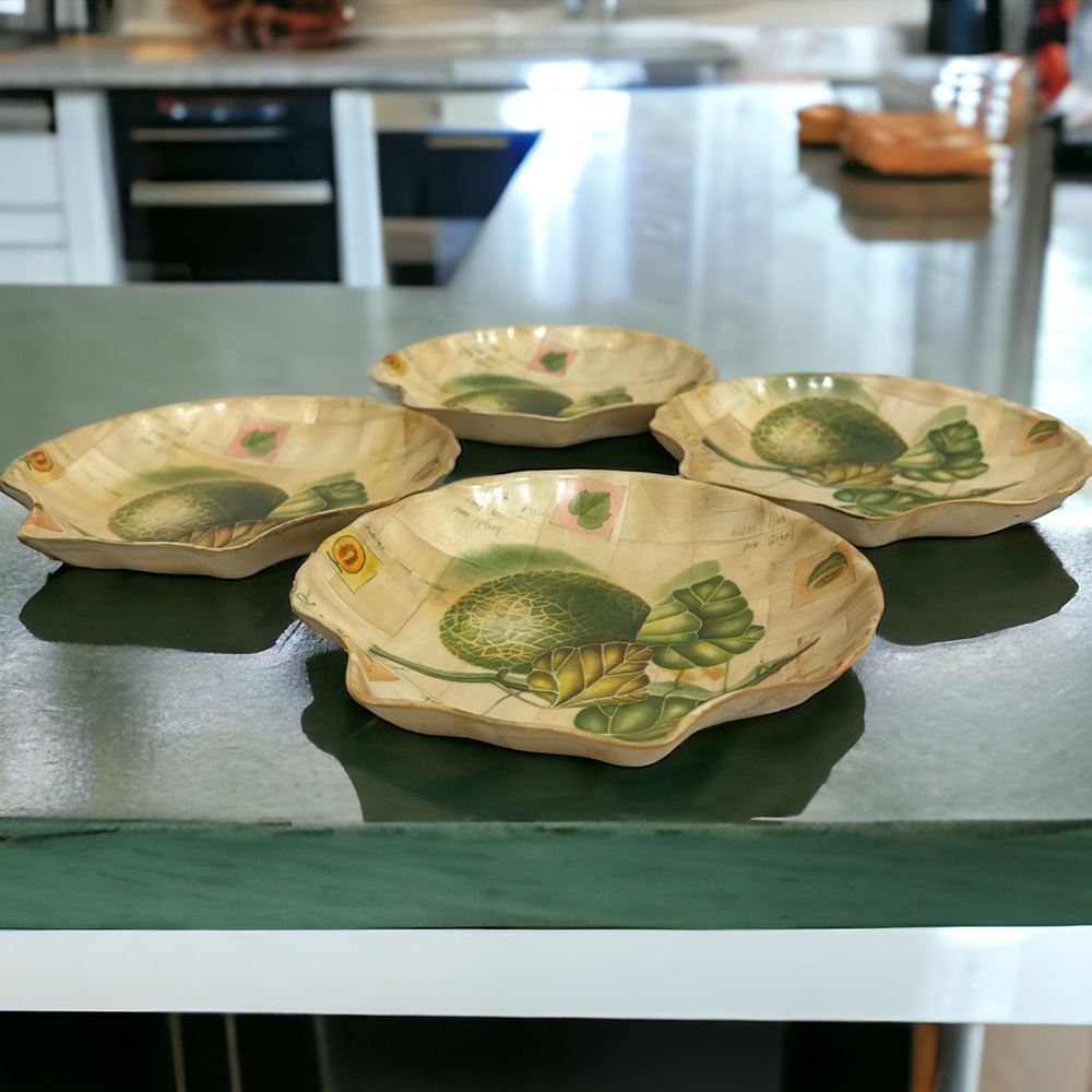 Set of 4 Bamboo Wood Parquet Shell Shaped Dessert Fruit Bowls By Pomerantz Farm